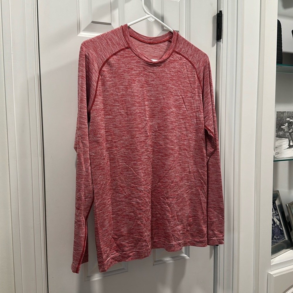 Men’s Lululemon Long Sleeve Workout Shirt